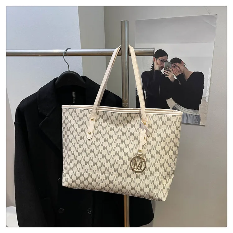 Große Kapazität Pendler-Tragetaschen Modische bedruckte Pu-Leder-Handtasche für Frauen College-Studenten Klasse Handtaschen Schultertasche – Detail 26