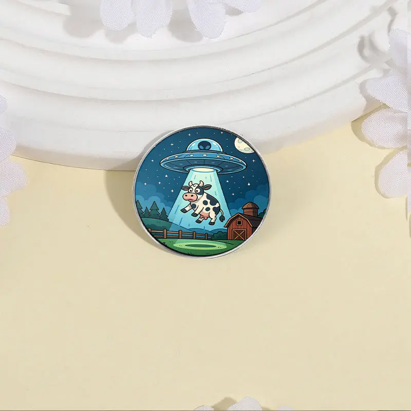 Lapel Pins Badges on Backpack Fun Alien UFO Cow Brooch Retro Farm Theme Cartoon Badge Student Backpack Brooch Women's Brooches