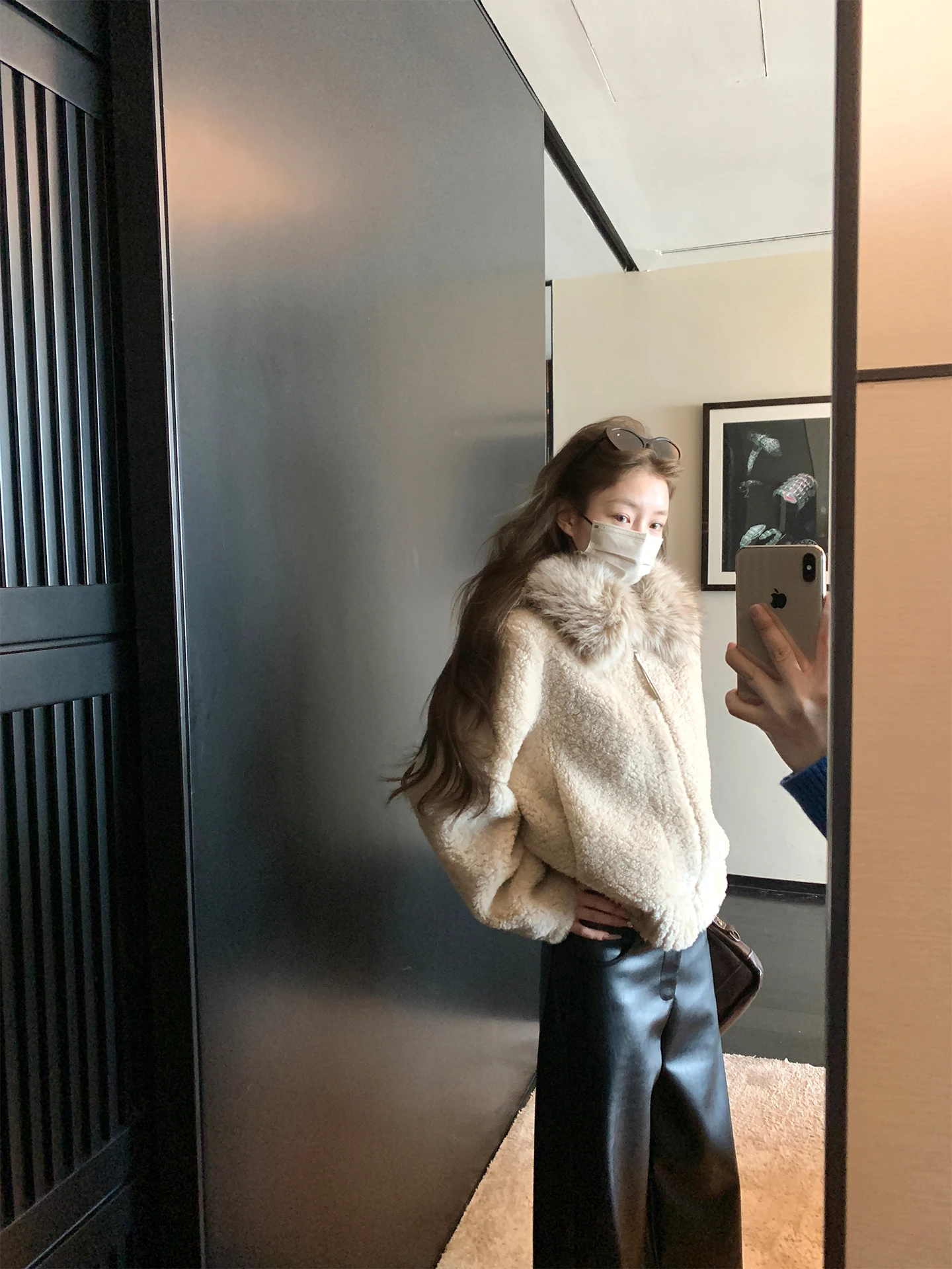 

Экологичная короткая куртка с длинными рукавами и воротником из овечьей шерсти в корейском стиле, свободного кроя, женская верхняя одежда, гарантированное тепло