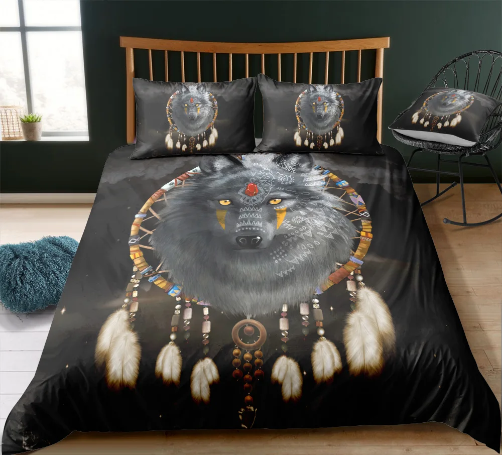 

King - Sized Wolf Dreamcatcher Bedding Set: Exotic Bohemian Duvet Cover with Animal Print. Ideal for Adult Boys & Kids