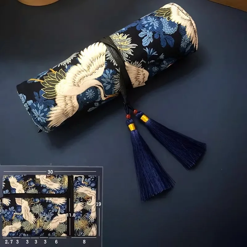 

Vintage Crane Pattern Roll Up Pencil Case Large Capacity Pen Curtain with Tassel Stationery Bag for Students & Artists