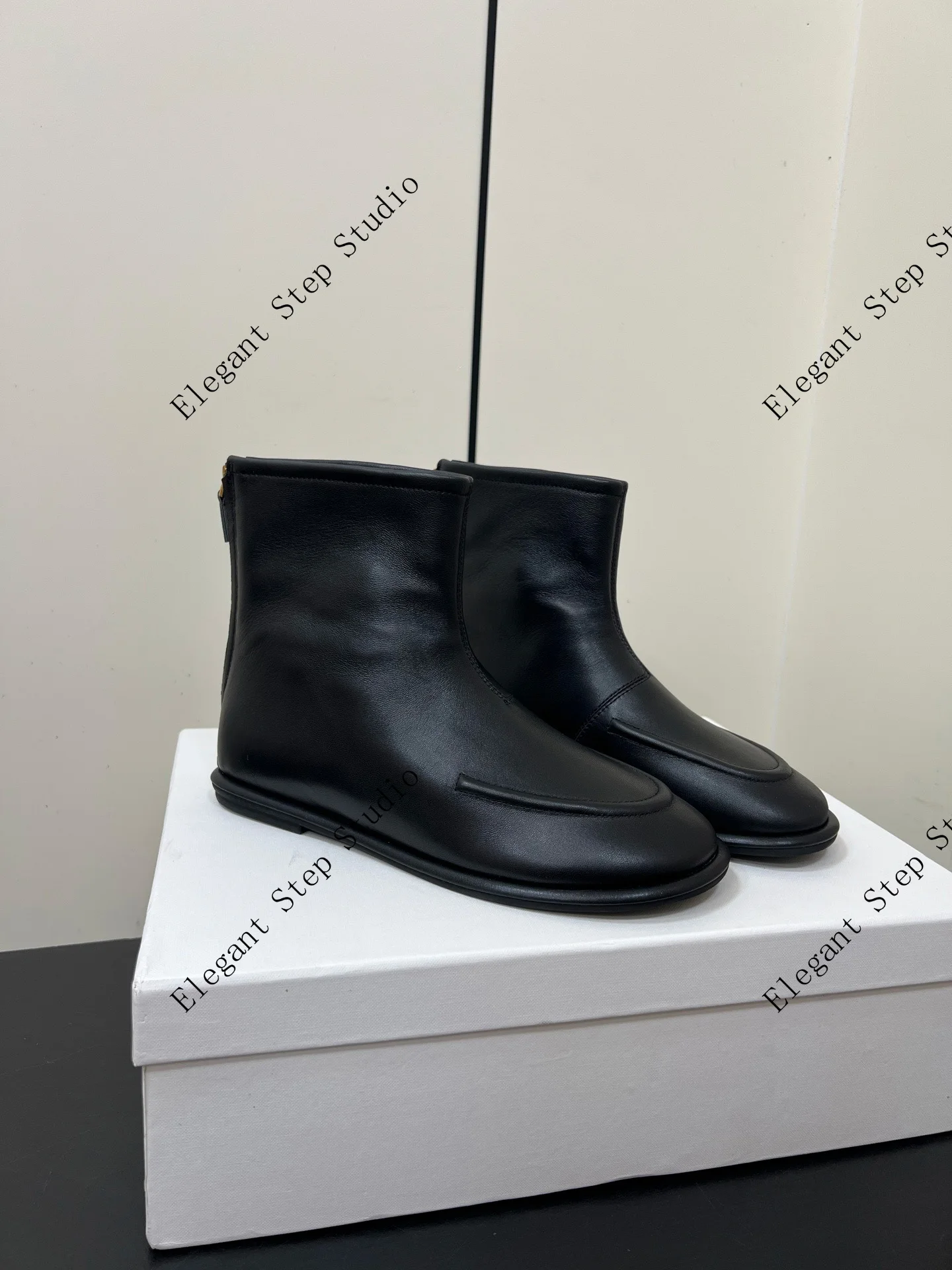 

Women's Shoes The Canal Leather Apron-toe Booties