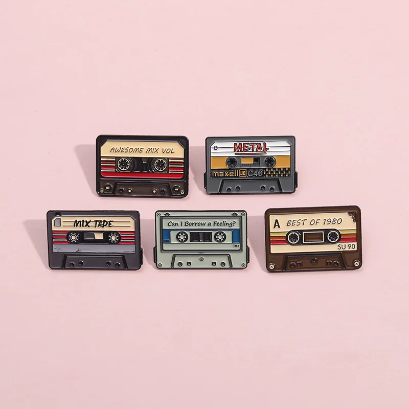 Music Series Enamel Brooch CD Tape Best To 1980 Record Player Metal Badge Punk Walkman Guitar Lapel Pins Jewelry Gifts For Kids