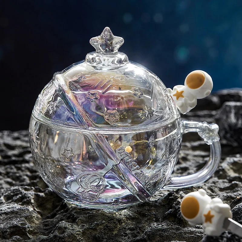 Creative Planet Astronaut Water Cup, Cute Milk Cups, Heat-resistant Glass with Lid, Spoons Coffee Mug Household Drinking Utensil