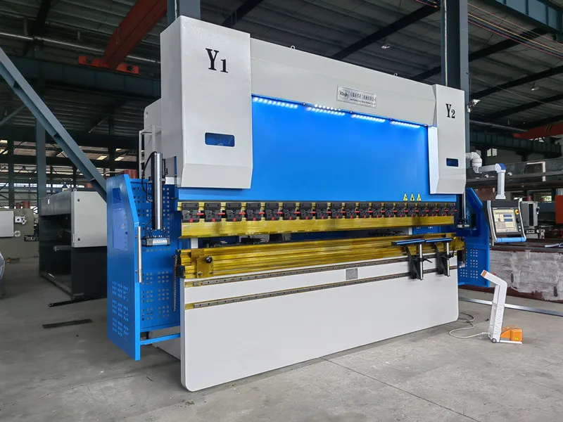 Factory Direct Sales of  WE67k250T 4000 DA66TCNC Bending Machine, with 2D Programming and 3D Simulation Press Brake.