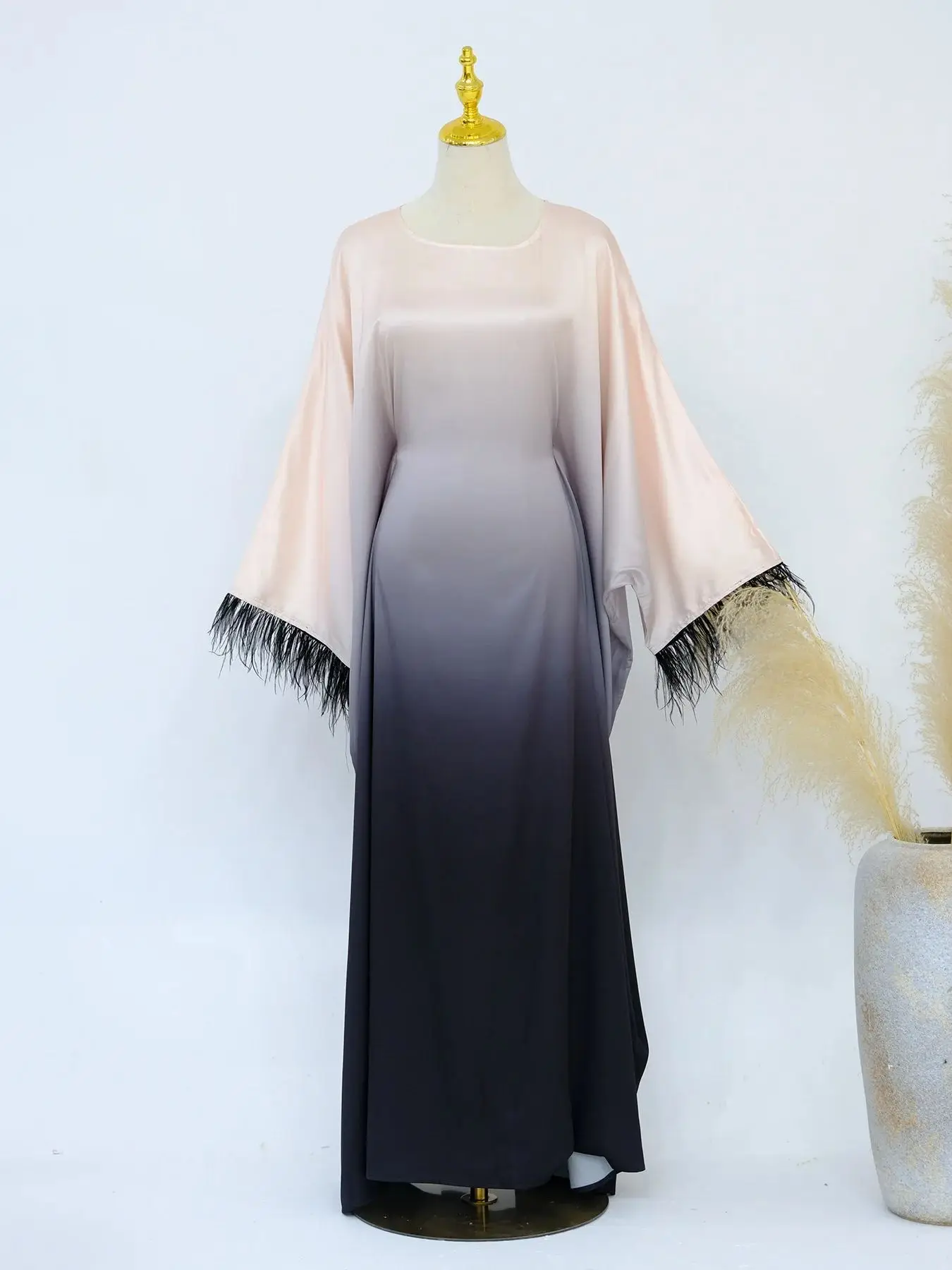 Fashion Shiny Feather Cuff Muslim Dress Robe Female Full Length Soft Butterflies Abaya Muslim Dress Worship Service Abaya wy2073