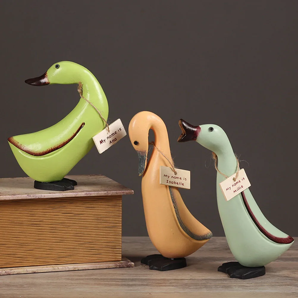 

Wooden Duck Sculpture Wood Material Desk Home Office Decor Elegant Appearance Creative Design Wooden Duck Decoration