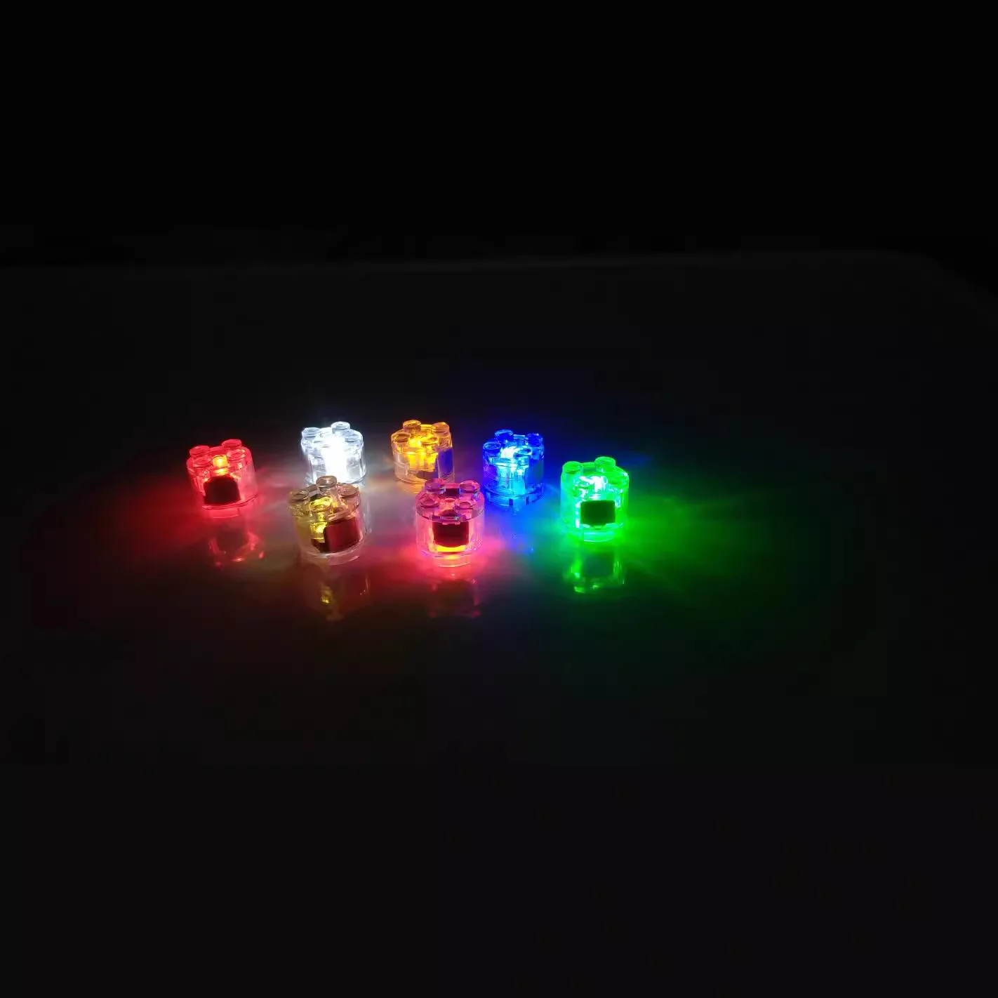 

LED Light 5Pcs Brick Round 2x2 Dot Flash Color Light Emitting Classic Accessories Compatible Leduo Construction Building Blocks