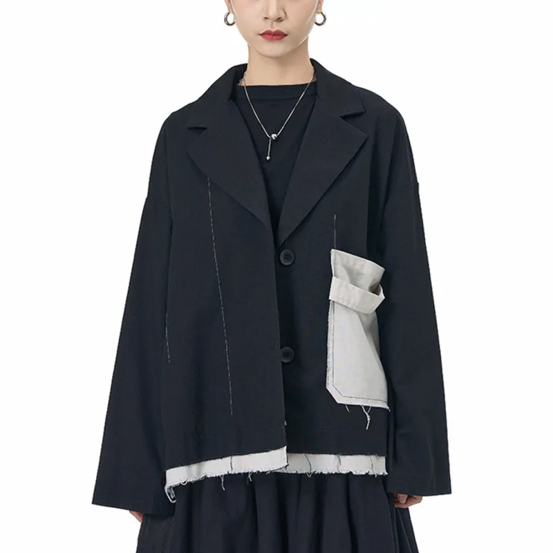 เสื้อเบลเซอร์ผู้หญิง HKSH รุ่นใหม่สำหรับฤดูใบไม้ผลิและฤดูใบไม้ร่วง ปกแบบนูน กระดุมแถวเดียว กระเป๋าแบบดิสเทรส ตัดสีทันสมัย สไตล์ลำลอง รุ่น HK13154