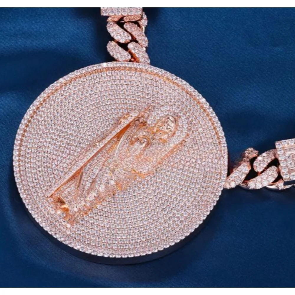 

Rose Gold Virgin Mary Pendant Necklace Hip Hop Bling Religious Medal Chain for Men Women Trendy Faith Jewelry ciondoli