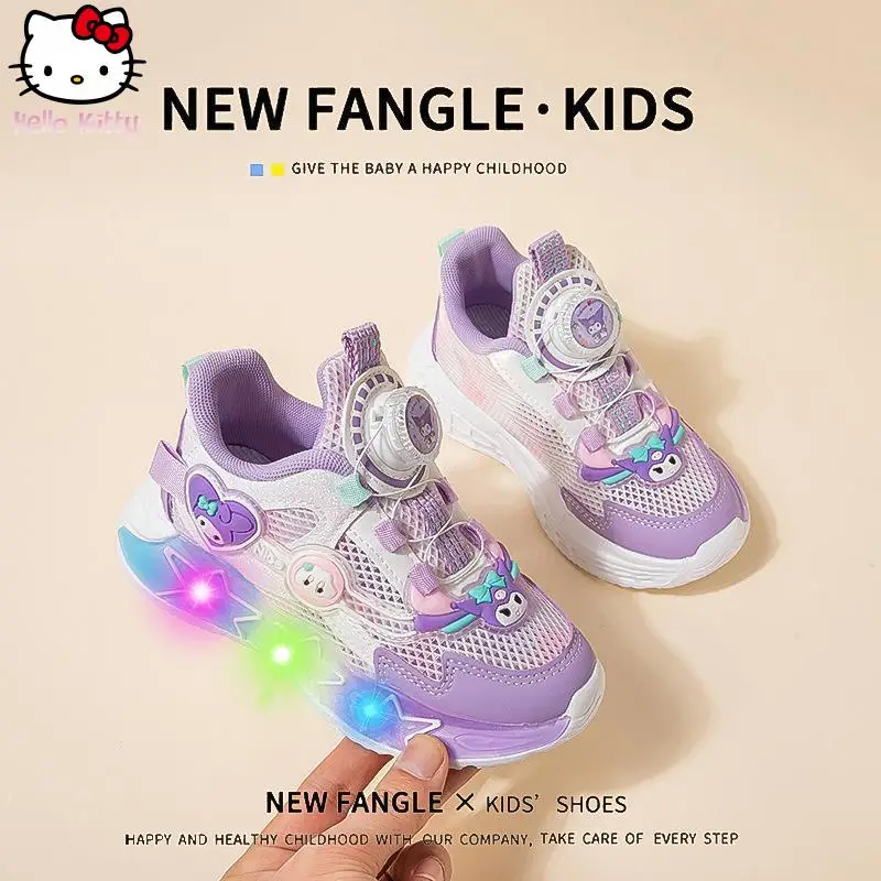 أحذية Hello Kitty الصيفية المضيئة للفتيات من Sanrio Kuromi Kids الجديدة Kawaii Anime خفيفة الوزن بأزرار دوارة أحذية الأميرة