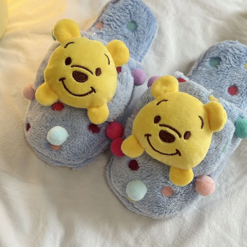 Bonito e doce dos desenhos animados winnie the pooh chinelos de algodão outono e inverno menina coração cor bola casa baotou antiderrapante sapatos leves