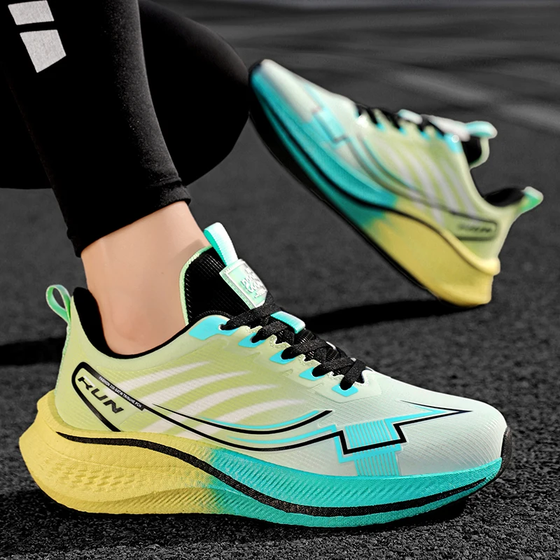 

Men's four seasons outdoor breathable speed runing shoes comfortable wear-resistant sneakers soft-sole racing sports shoes ﻿