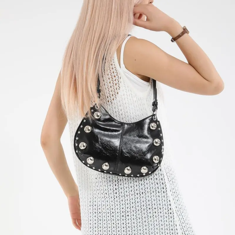 

Autumn and Winter Large-capacity High-end Sense Work Commuting Chain Bag Women's New Light Luxury Texture Rivet Armpit Handbags