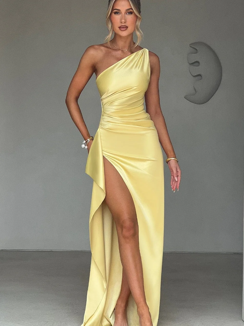 

Elegant One Shoulder Evening Dress Romantic A-line Party Gown 2025 Formal Side Slit Floor Length Party Dress فساتين سه