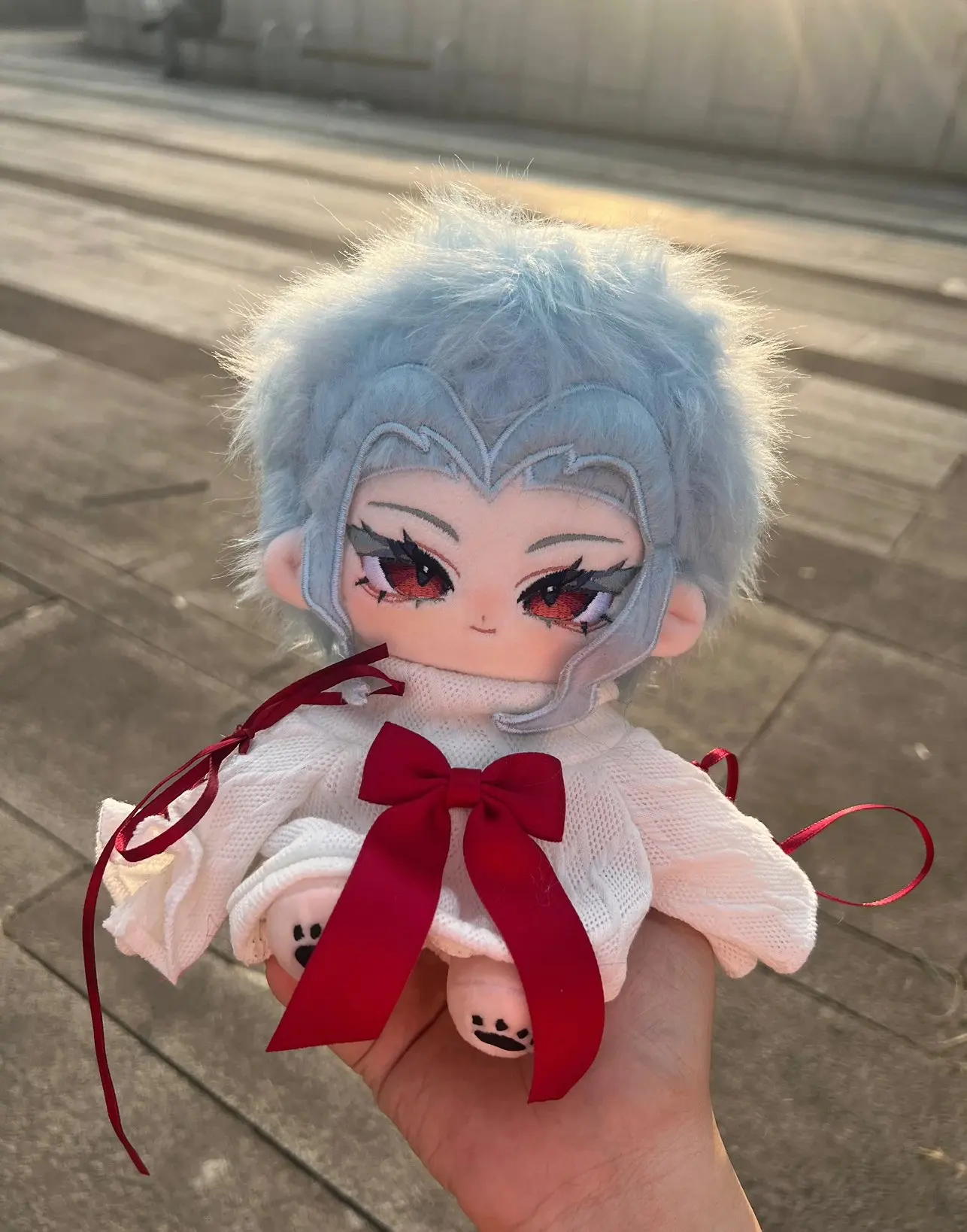 2025 Nuovo disponibile Ciondolo Dottore Genshin Impact da 20 cm