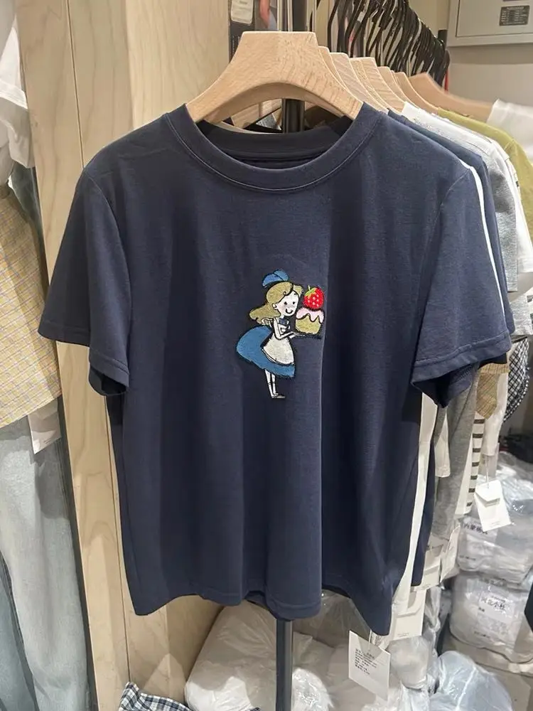 

A New White Summer Cartoon Short-sleeved, Versatile and Loose T-shirt for Women with A Round Neck and Half-sleeve Design