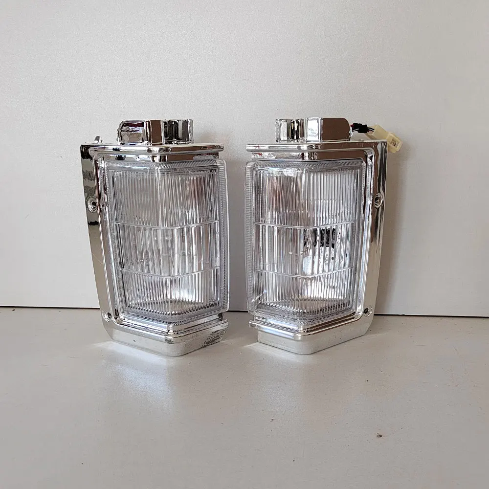Car Turn Signal Front Corner Light For Nissan Terrano D21  1987 To 1995 A Pair