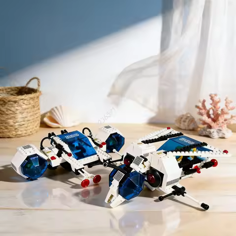 251pcs MOC FUTURON Space Wasp B Model Building Blocks Architecture Toys Assemble Creative Christmas Gift Education DIY Idea