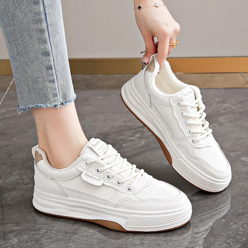 Thick Soled Sports Shoes for Women White Velvet Cotton Shoes 2025 New Elegant Design Suitable for Outdoor Activities Work Shoes