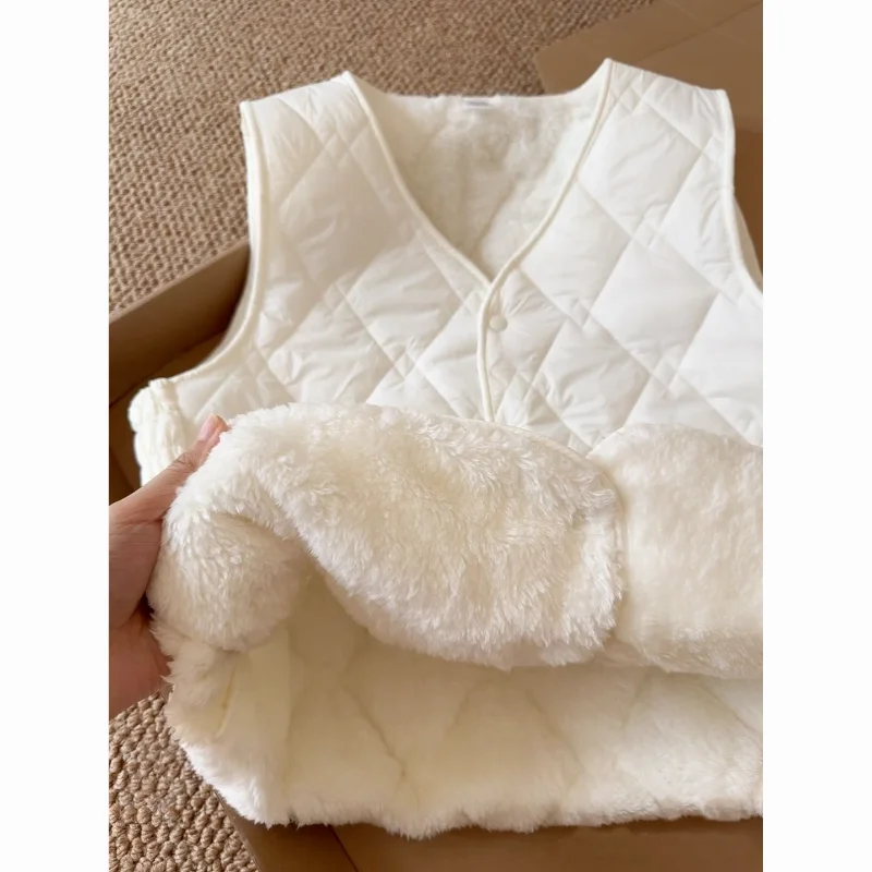 

Пуховый хлопковый жилет для женщин, осень-зима, утолщенный бархат ягненка, новинка 2025 года, стиль, термобелье