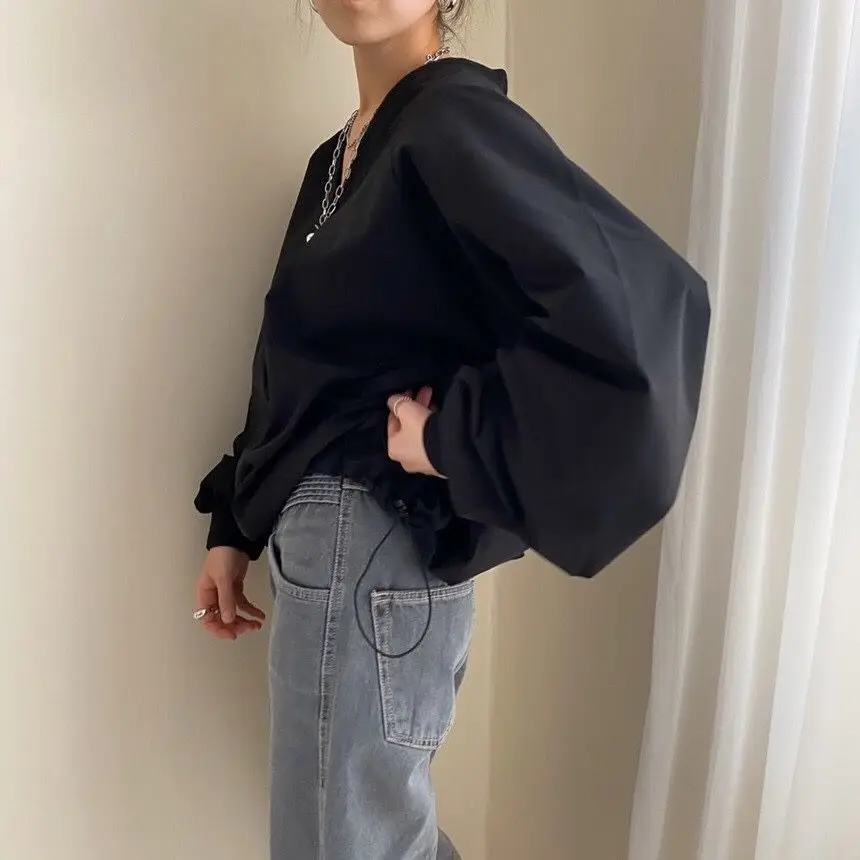 Autumn Simple Elegance V-Ne Svel Loose Pure Color Lantern Sve irt Women's Top Faion Versatile Long Sve Poly...