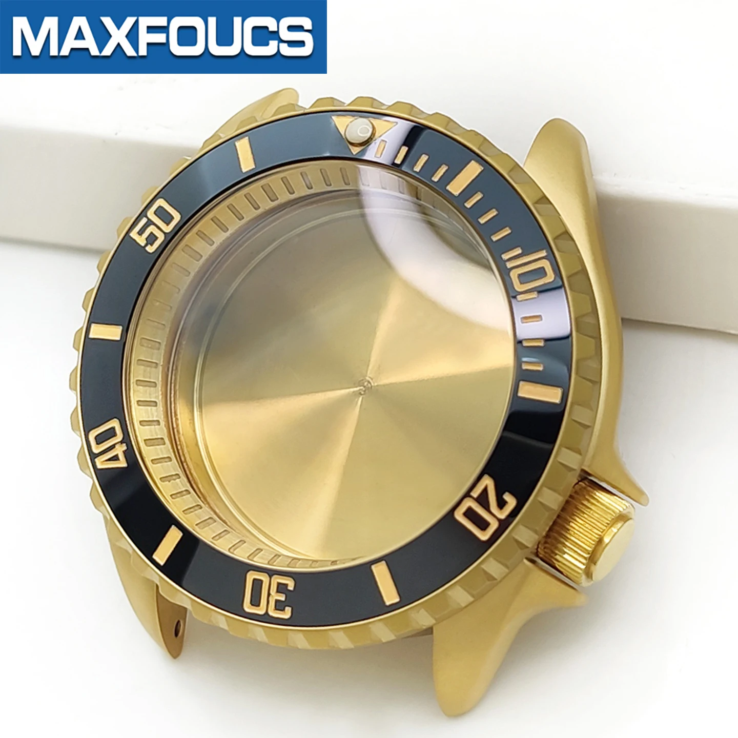 Mattes 3.8 SKX Gold-Uhrengehäuse mit Krone bei 4 Uhr, Edelstahl-Finish, MOD NH36 Lünetteneinsatz, Saphirglas, kundenspezifische Teile – Detail 13