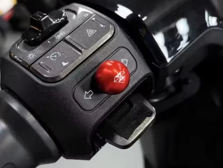 

Applies NIUNXT Steering Switch Button To Refit Electric Vehicle UQI+ Left and Right Steering Headlight Button U+