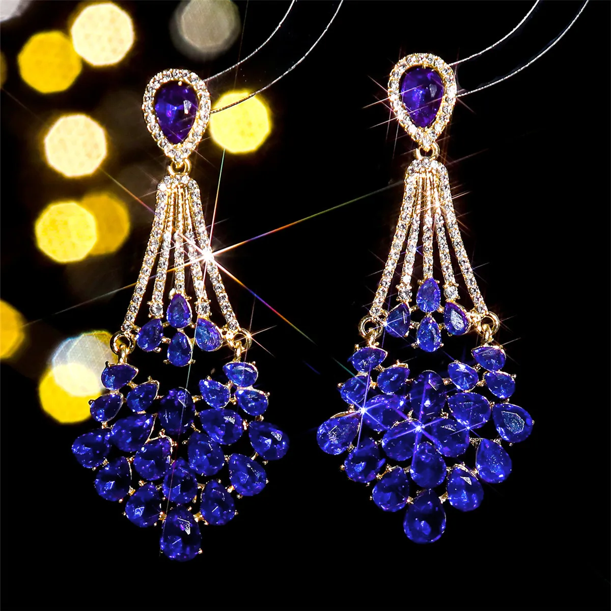 Vintage Crystal Drop Earrings Hollow out Rhinestone Dangle Earrings for Women Fashion Jewelry Gift