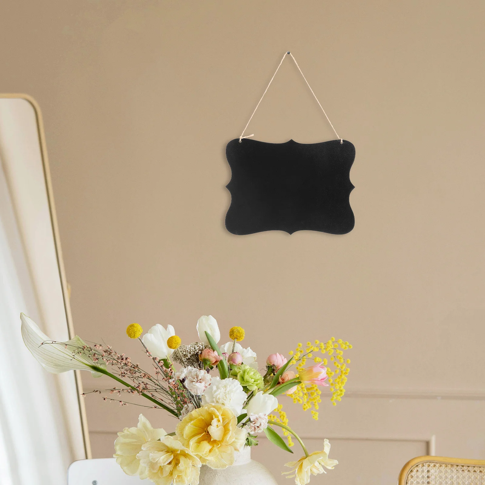 

Reusable Double-Sided Blackboard Mini Chalkboard Sign with Rope Hanging for Message Notice Wall Decor Chalkboard Sign