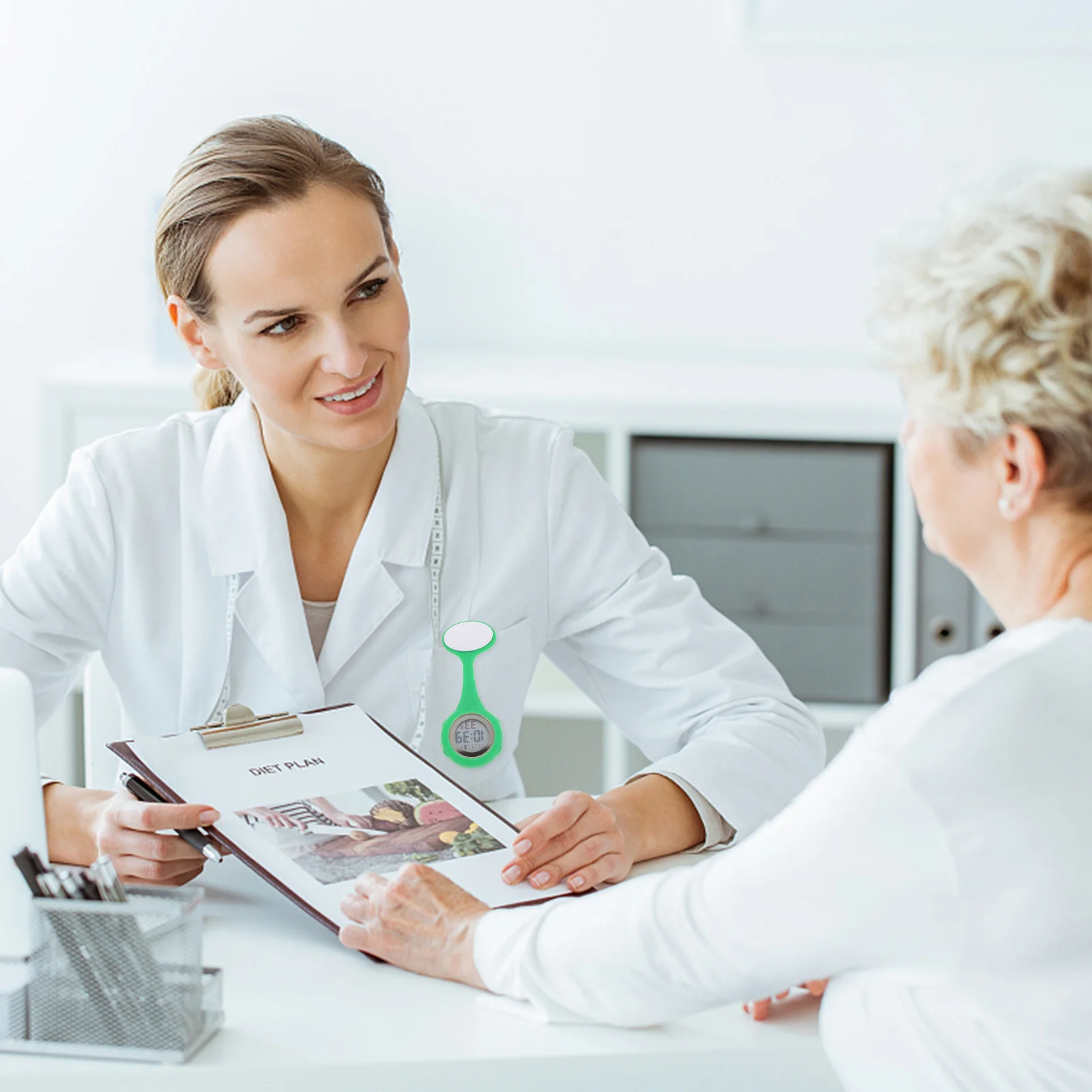 Durable Silicone Nurse Watch Pin Design Hanging Pocket Watch Multi-Function Scratch Resistant Medical Nursing Wristwatch