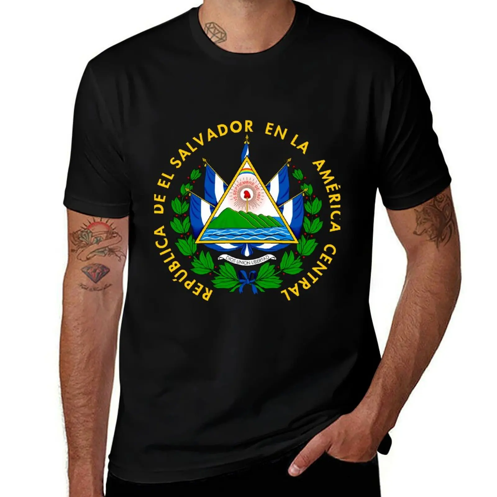 Coat of arms of El Salvador T-Shirt Breathable Gym Short Sleeve T-Shirt