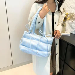 Large Capacity Cotton Clothing Tote Bag for Women Crossbody Shoulder Handbag for Winter Commuting Fashionable Niche Women's Bag