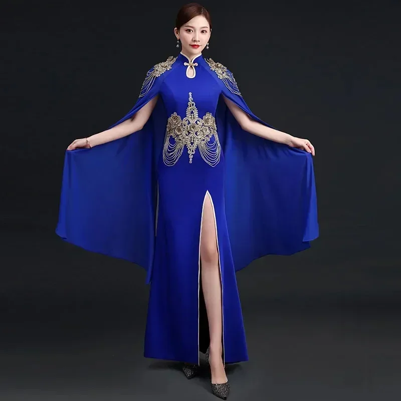 

2023 New Chinese Style Walking Show Qipao Dignified Atmospheric Clothing Improved Young Classical Stage Performance Put Costumes