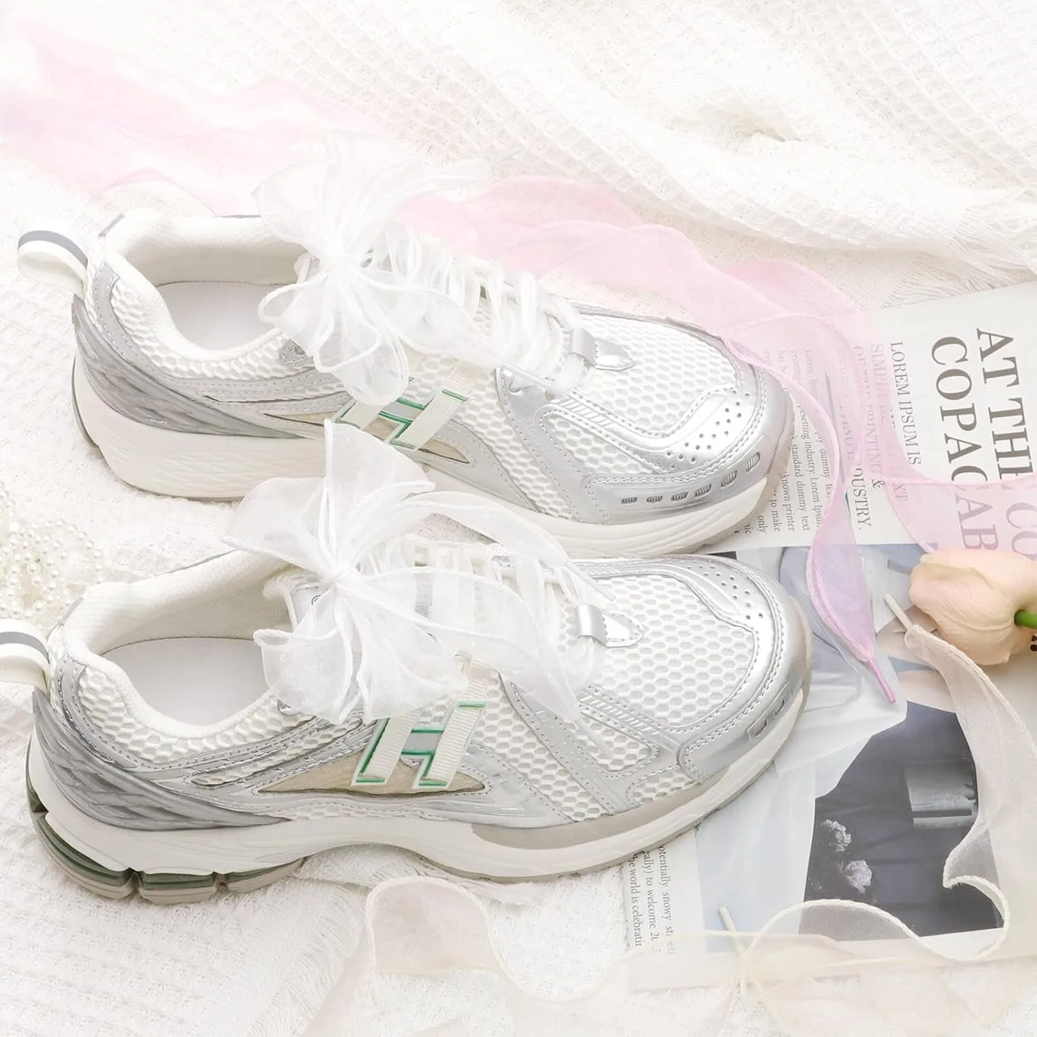 1 Paar flache, transparente Schuhbänder, 4 cm breit, modische Schuhbänder aus Schneegarn, elegante Schuhbänder für Damen und Mädchen. ﻿ Schuhzubehör – Detail 6