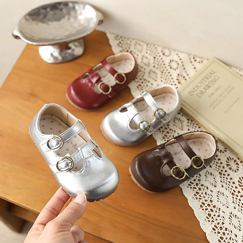 

Детские повседневные туфли для девочек на весну-осень, ажурные, на плоской подошве, простые кожаные туфли для детей, мягкие, с нескользящей подошвой
