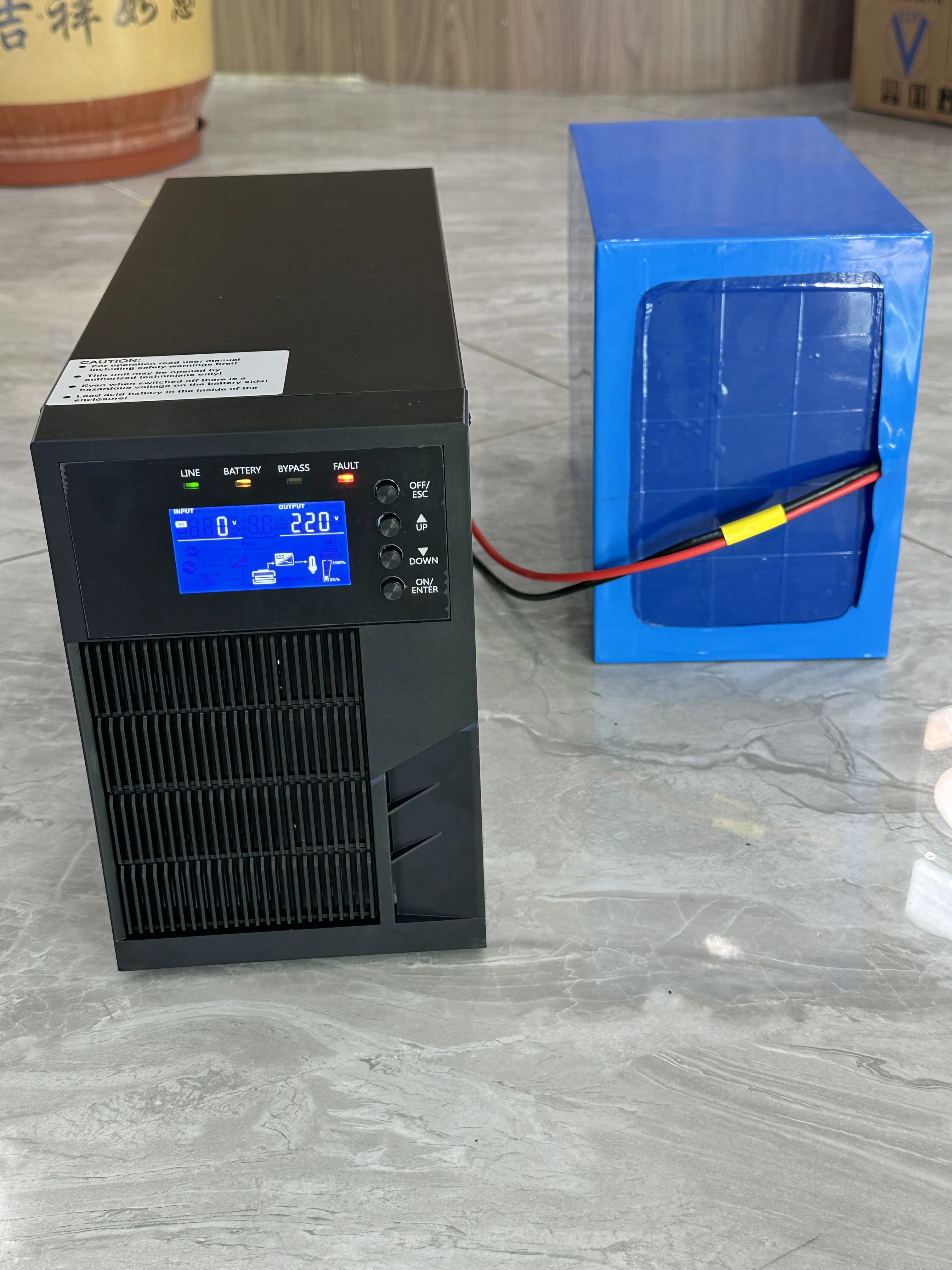 

1KVA 1.2KWH Lithium Iron Phosphate (LiFePO4) UPS Uninterruptible Power Supply (UPS) Power and battery capacity can be customized