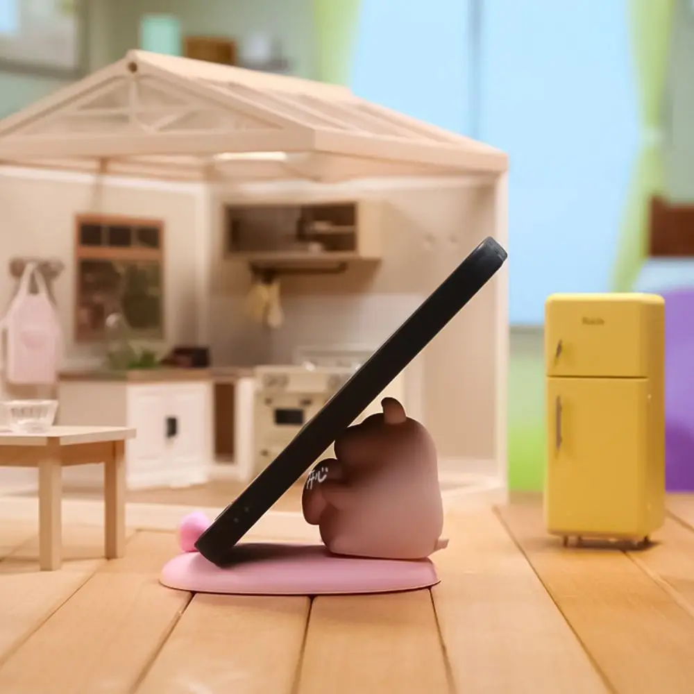 

Creative Pig Phone Holder Lovely Resin Craft Cute Pig Phone Rack Slot Design Portable Cartoon Pig Phone Stand Desktop Decoration