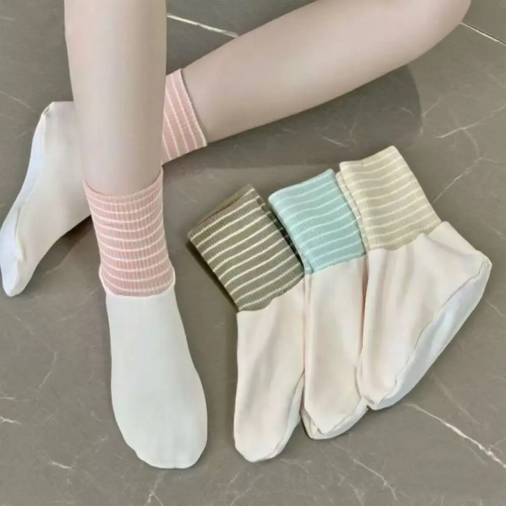 

4 пары носков для сна с эффектом кондиционирования воздуха, противоскользящие, утолщенные, с мультяшными полосками, женские, дышащие, средней длины
