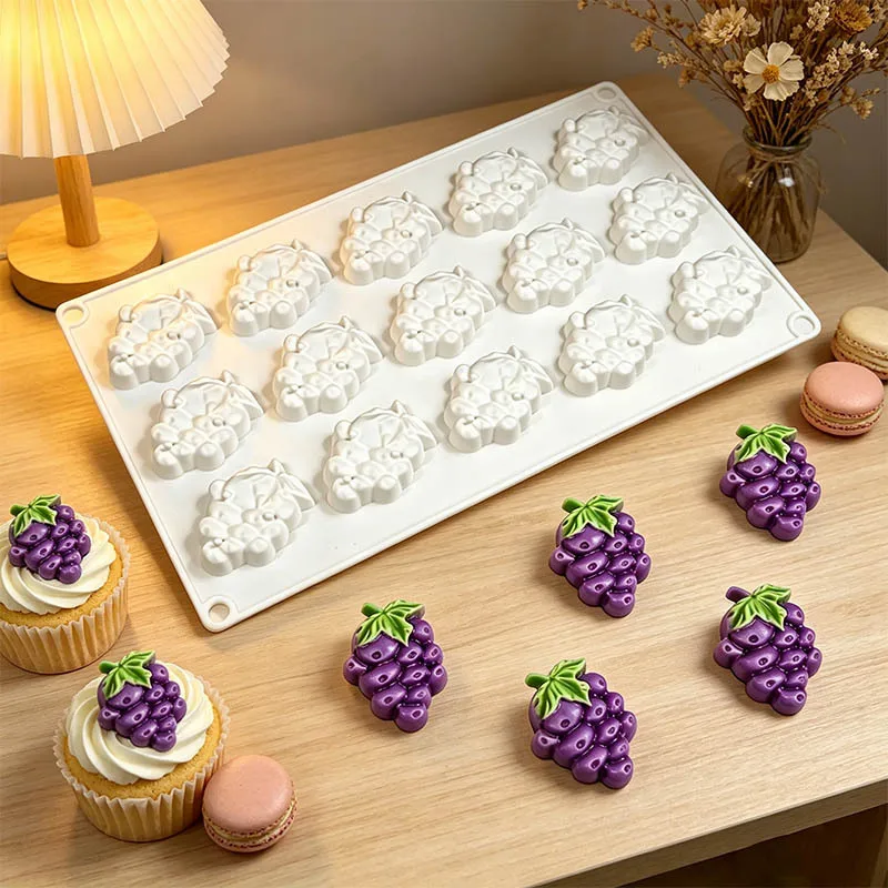 15‑Cavity Grape Cluster Silicone Mold, DIY Chocolate Candy Fruit Soft Candy Ice Cream Popsicle Baking Cake Decor Mould