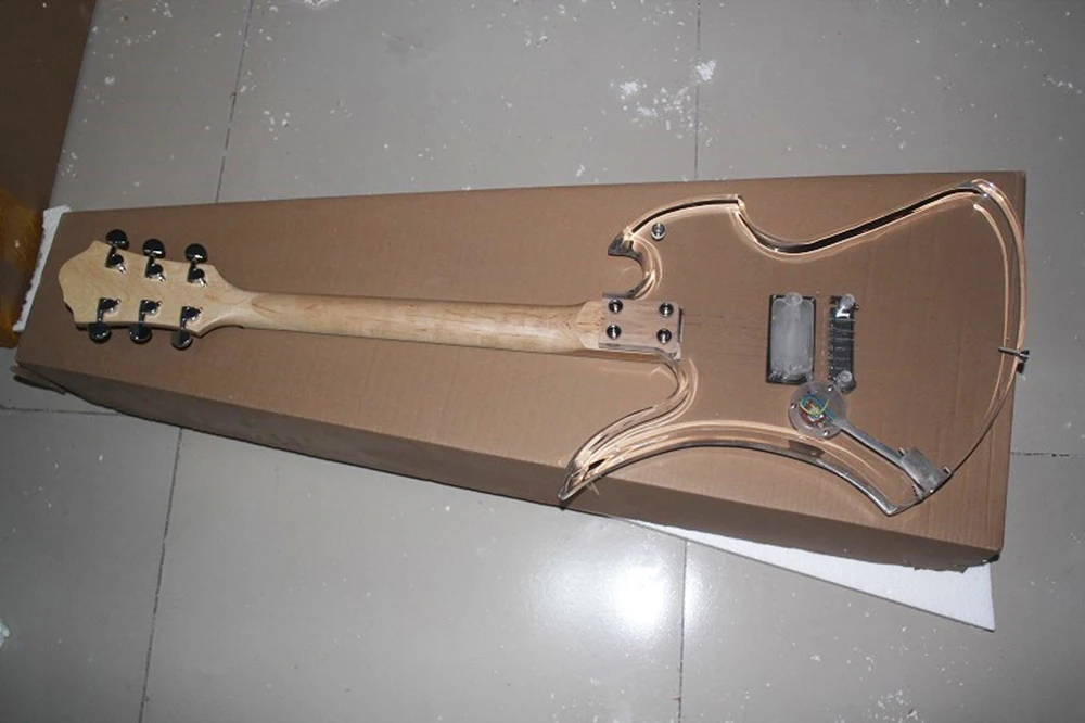 Transparent Acrylic Electric Guitar with Rosewood Fretboard,Providing Customized Service