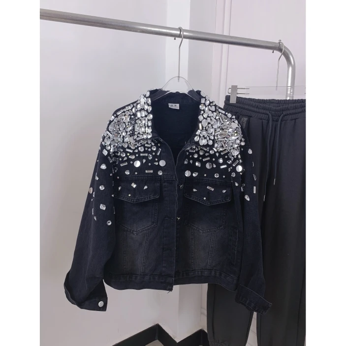 Mode Damen Herbst neue trend ige funkelnde Diamant Perlen Pailletten schwarze Jeans jacke Damen High Street Diamond Denim Top