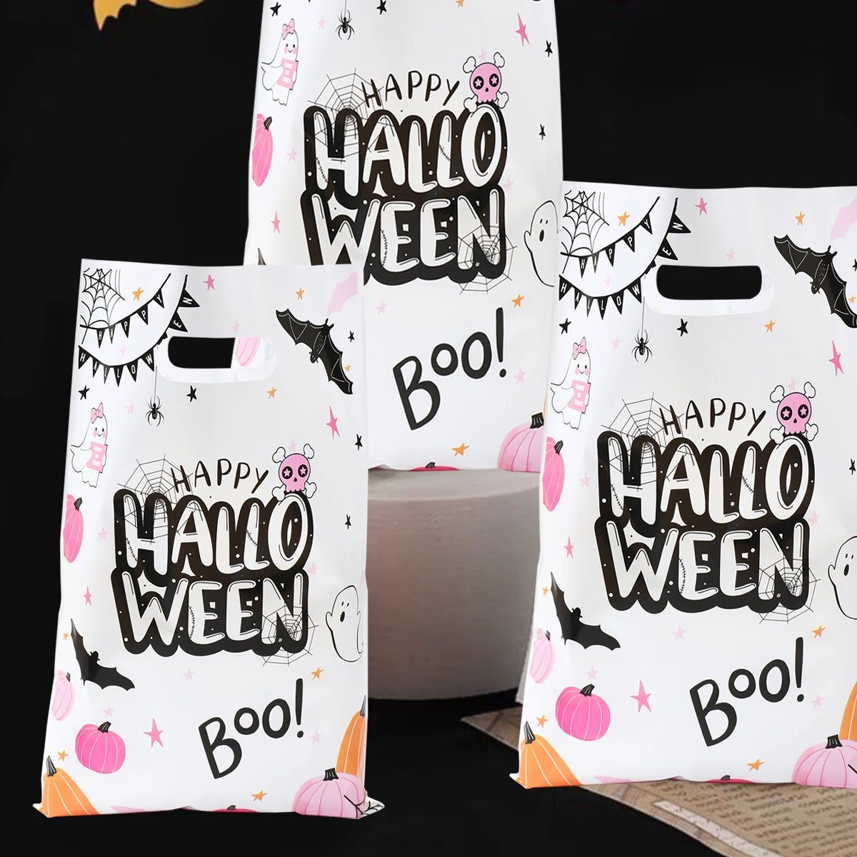 

Halloween Boo Party Favor Bags Pink Ghost Treat Bags Plastic Candy Goodies Bags for Trick or Treat Halloween Party Supplies