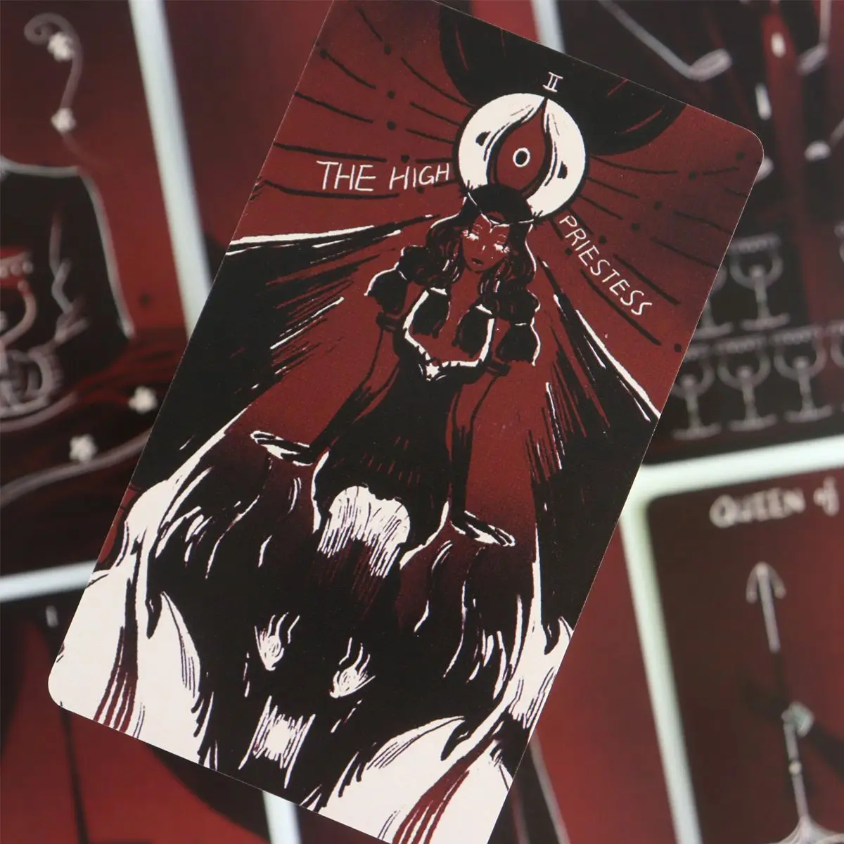 Dirty Red Tarot Deck 78 Pcs Tarot Cards Channel Energy Through Bold Strokes and Striking Contrasts 10.3*6cm - Image 2