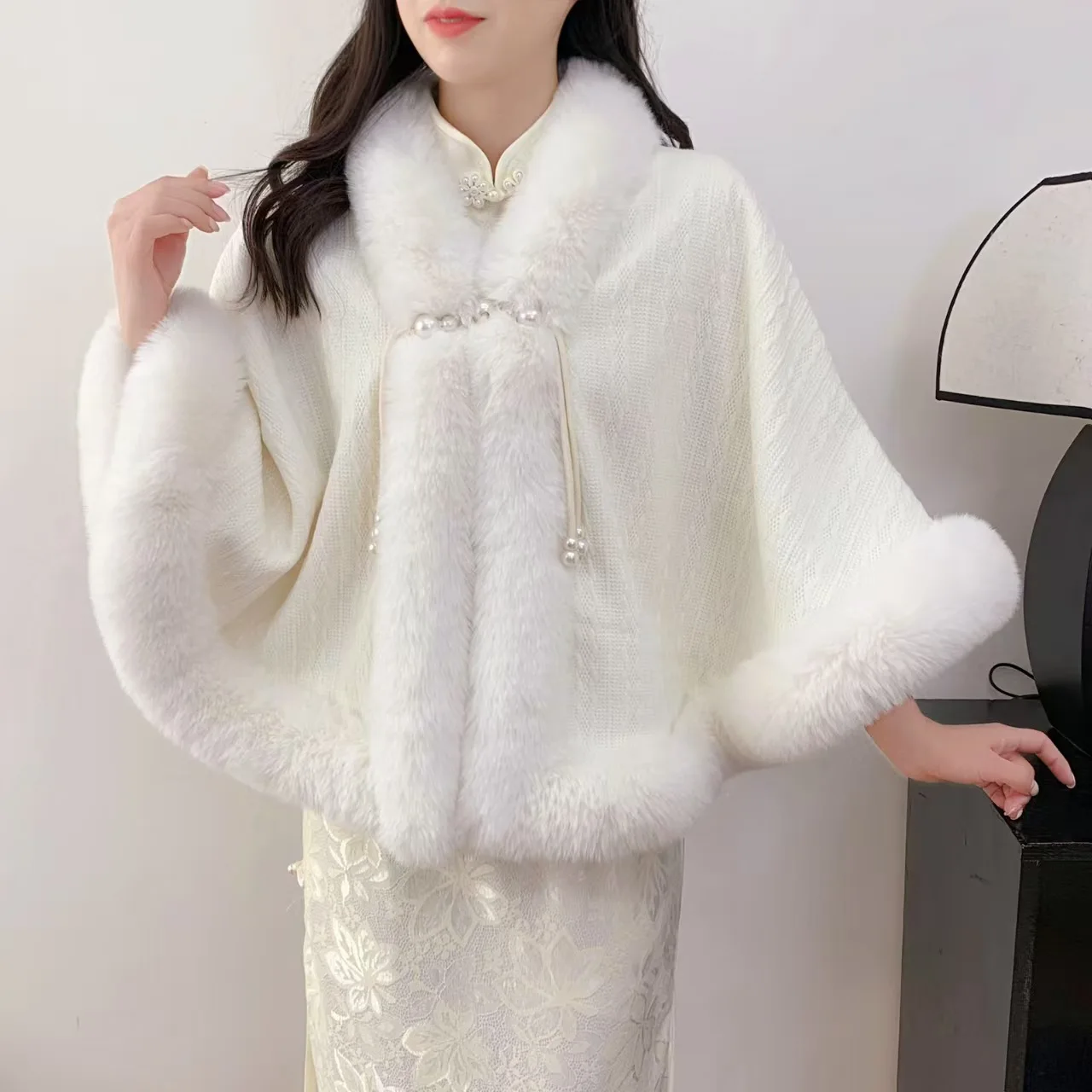 

Elegant Sweet Chinese Vintage Style Faux Fur Cape Women Winter Knit Jacquard Shawl Coat Party Dress Wraps Cloak Thicken Fleece