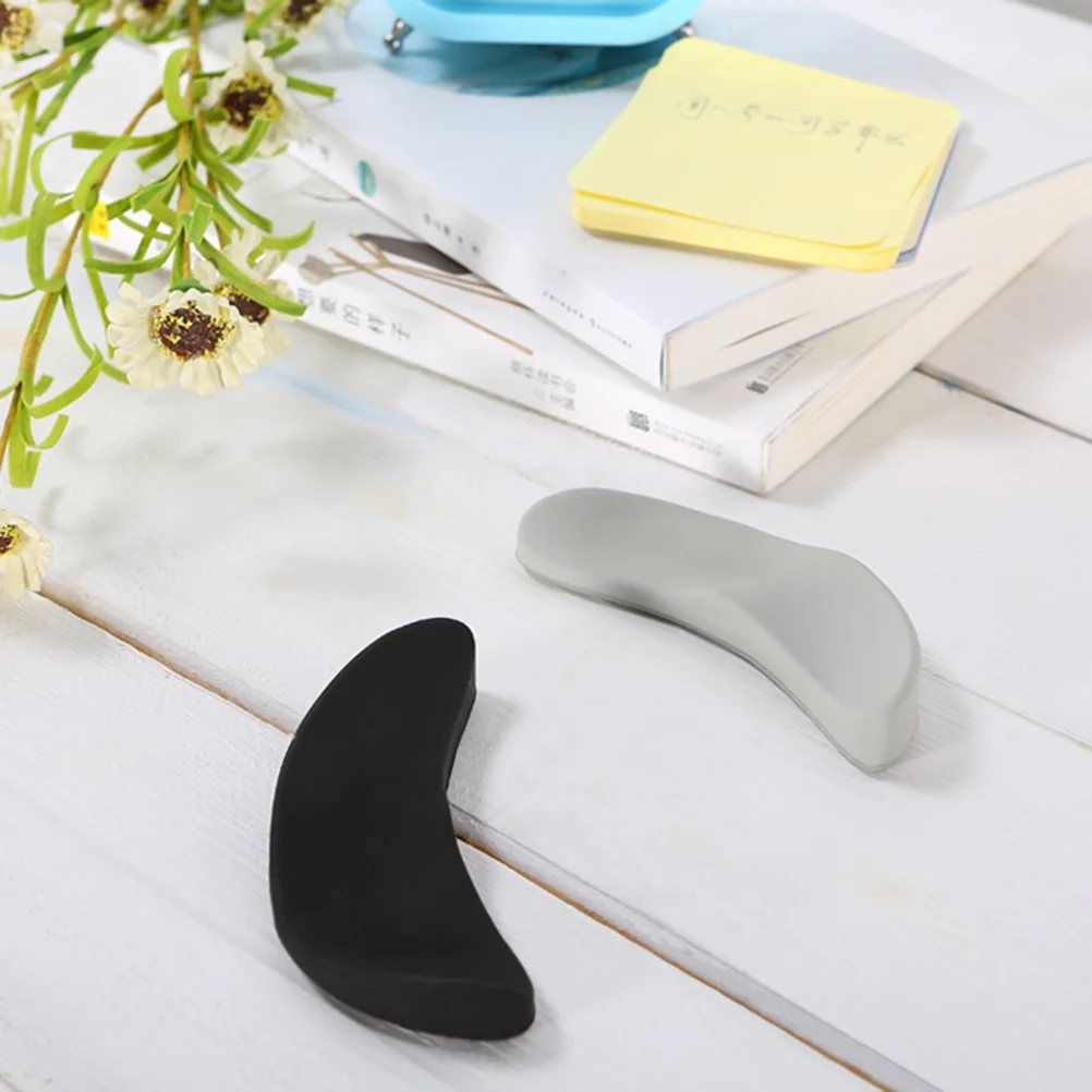 

Black Crescent Moon Shaped Silicone Wrist Rest Cushion Relieve Fatigue Pain Improve Hand Wrist Posture Support Pad for Study