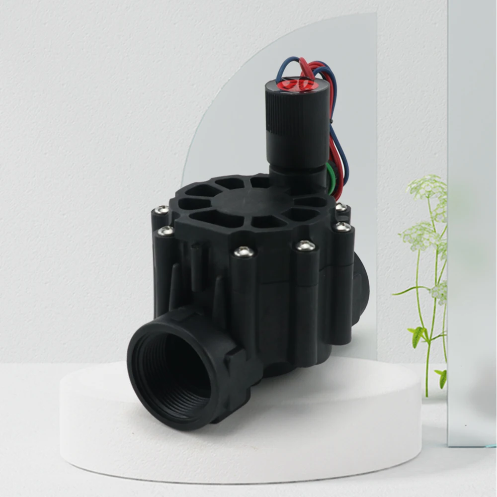 Vanne solénoïde normalement fermée DN15 DN20 DN25 DN32 DN40 220V 12V 24V en nylon pour l'irrigation des fermes, jardins et aménagements paysagers