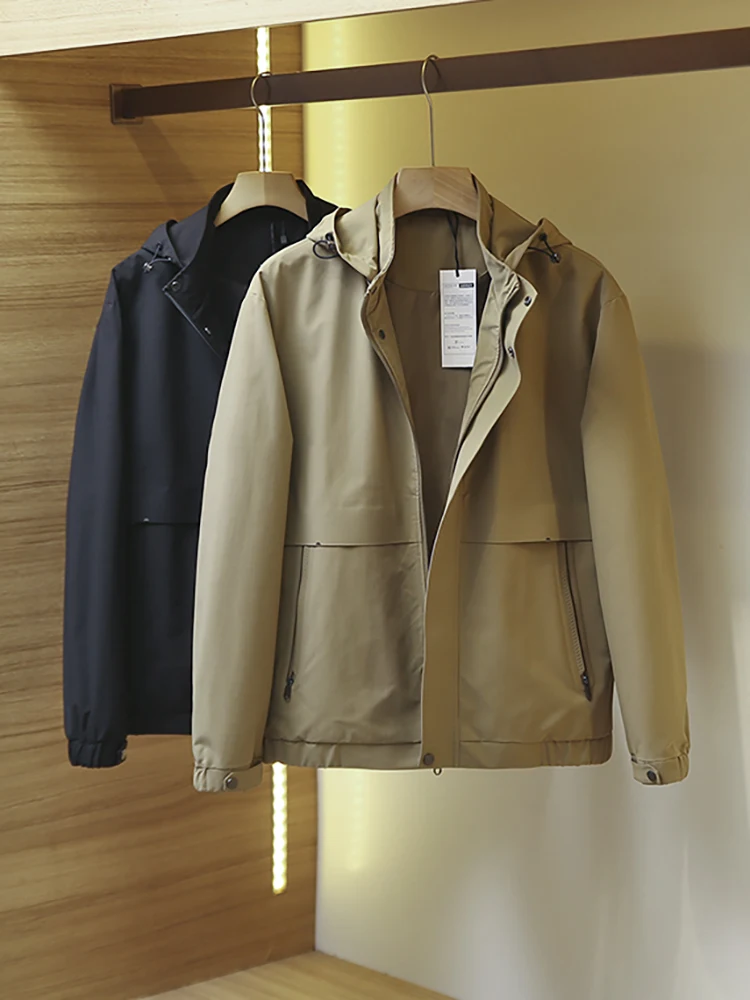 

Men's Outdoor Sports Series Windproof Waterproof Qui Dry Jaet Autumn Commuting Hooded Coat Casual Sle Polyester Fiber