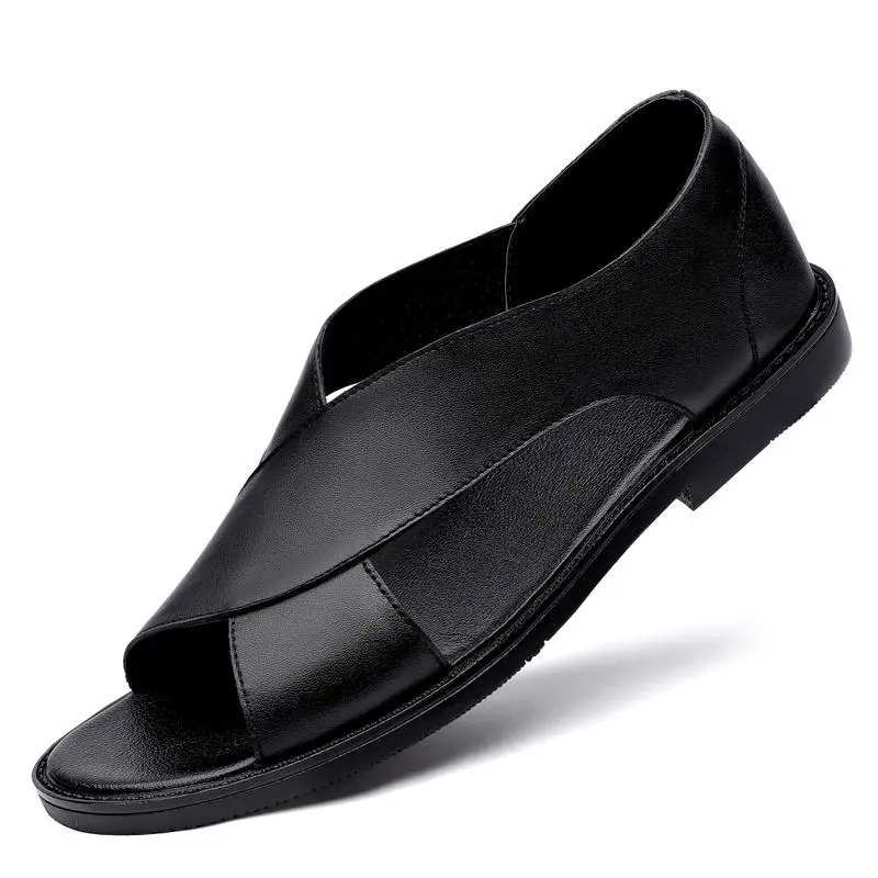 

Новые мужские кожаные сандалии. Новая мужская повседневная обувь на лето. Уличная римская обувь на мягкой подошве и нескользящая пляжная обувь.