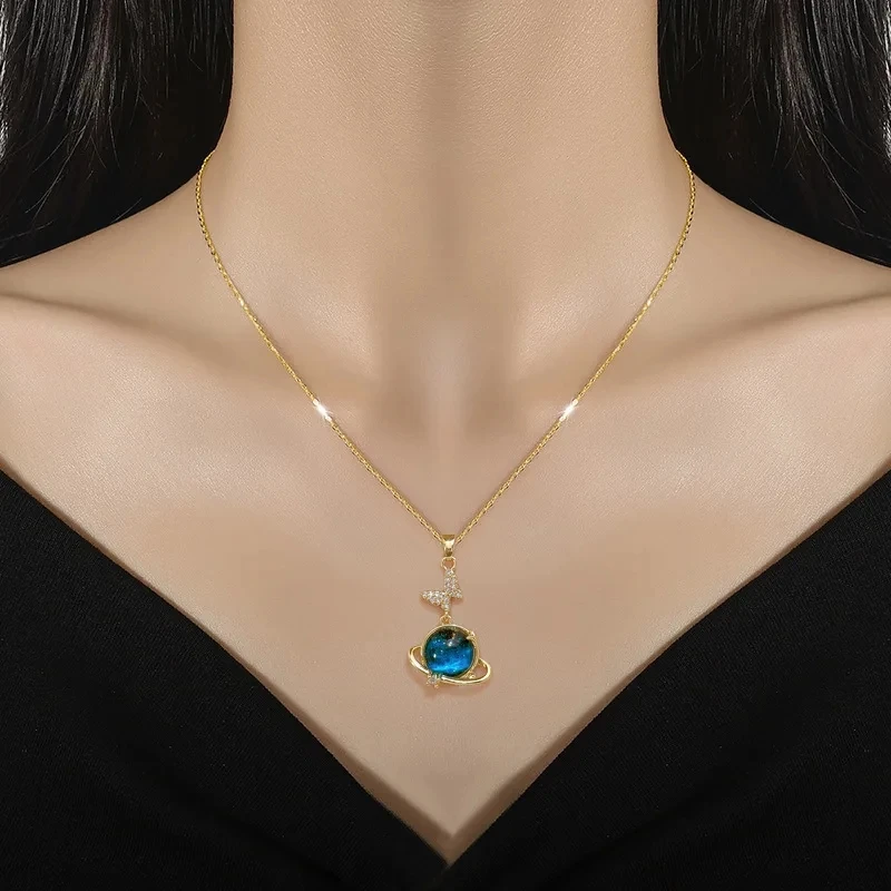 Licht Luxus Titan Stahl Stern Serie Halskette für Frauen Gold Farbe Planet Mond Astronaut Anhänger Halsketten Schmuck Geschenke – Detail 6